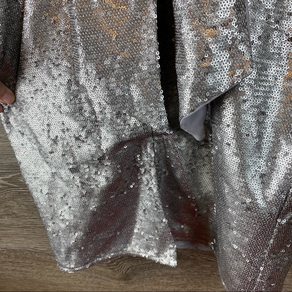 Harlyn Plunge Sequin Halter Dress NWOT - Picture 3 of 12